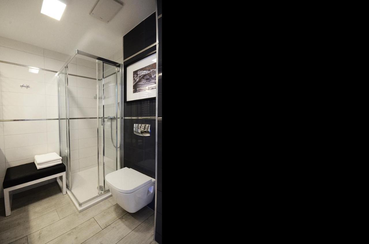 Apartamenty Biala Sowa Czarna Gora Sienna  Exteriör bild