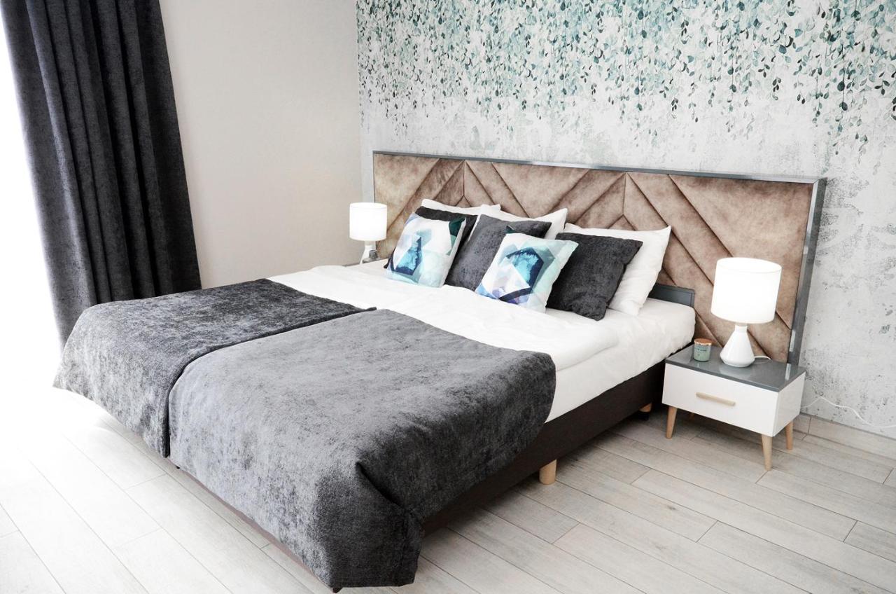 Apartamenty Biala Sowa Czarna Gora Sienna  Exteriör bild