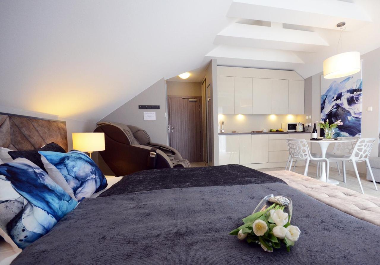 Apartamenty Biala Sowa Czarna Gora Sienna  Exteriör bild
