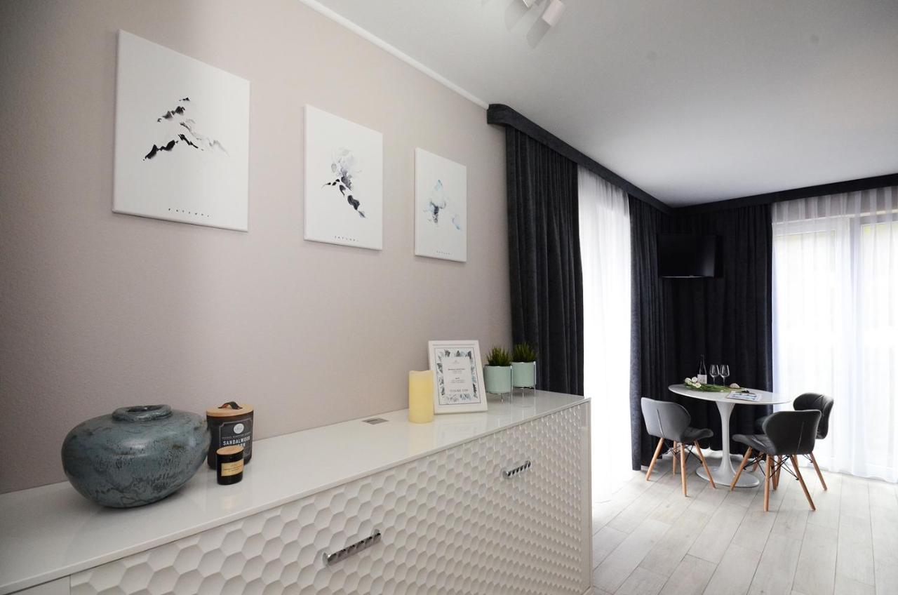 Apartamenty Biala Sowa Czarna Gora Sienna  Exteriör bild