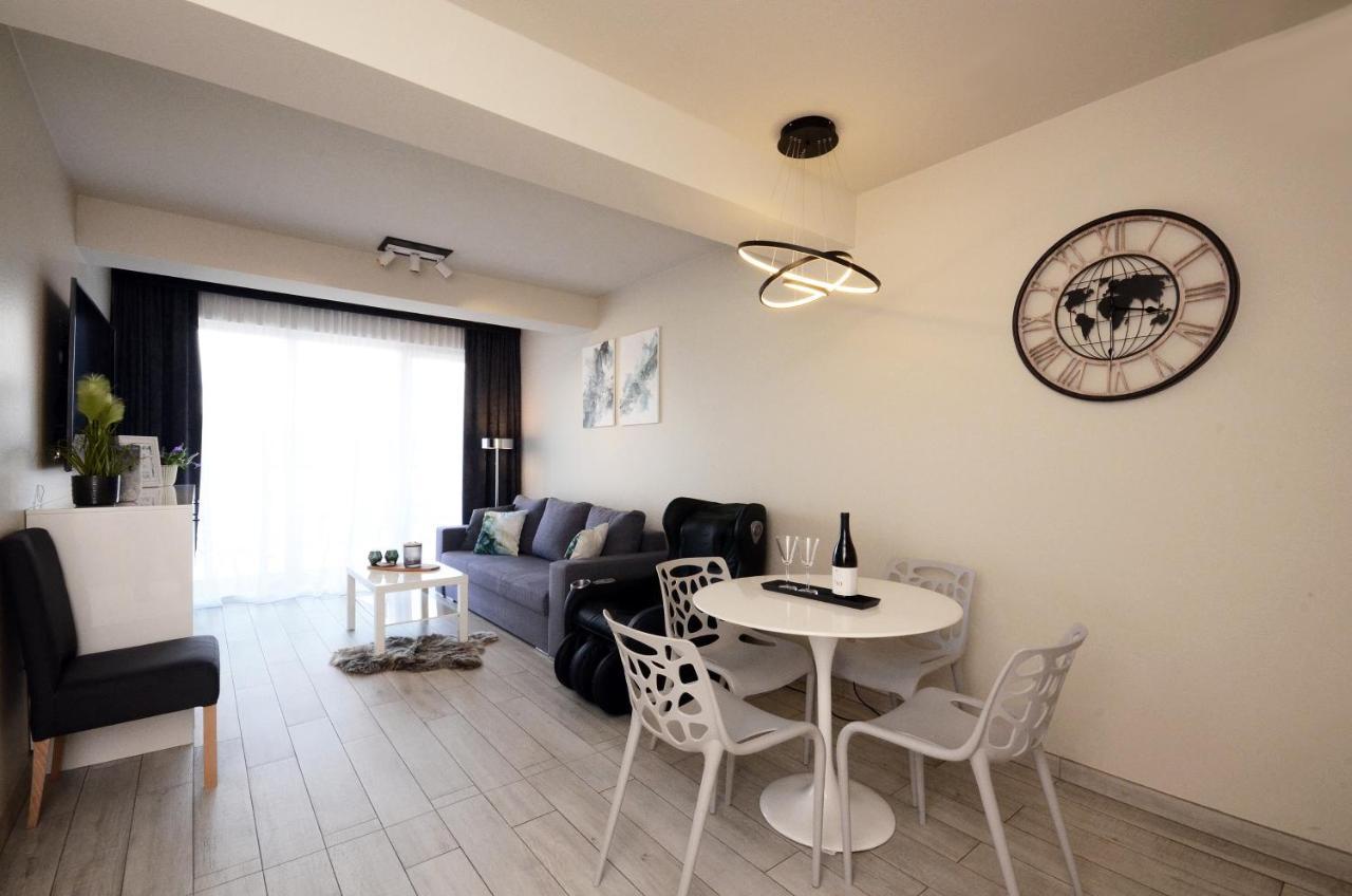Apartamenty Biala Sowa Czarna Gora Sienna  Exteriör bild