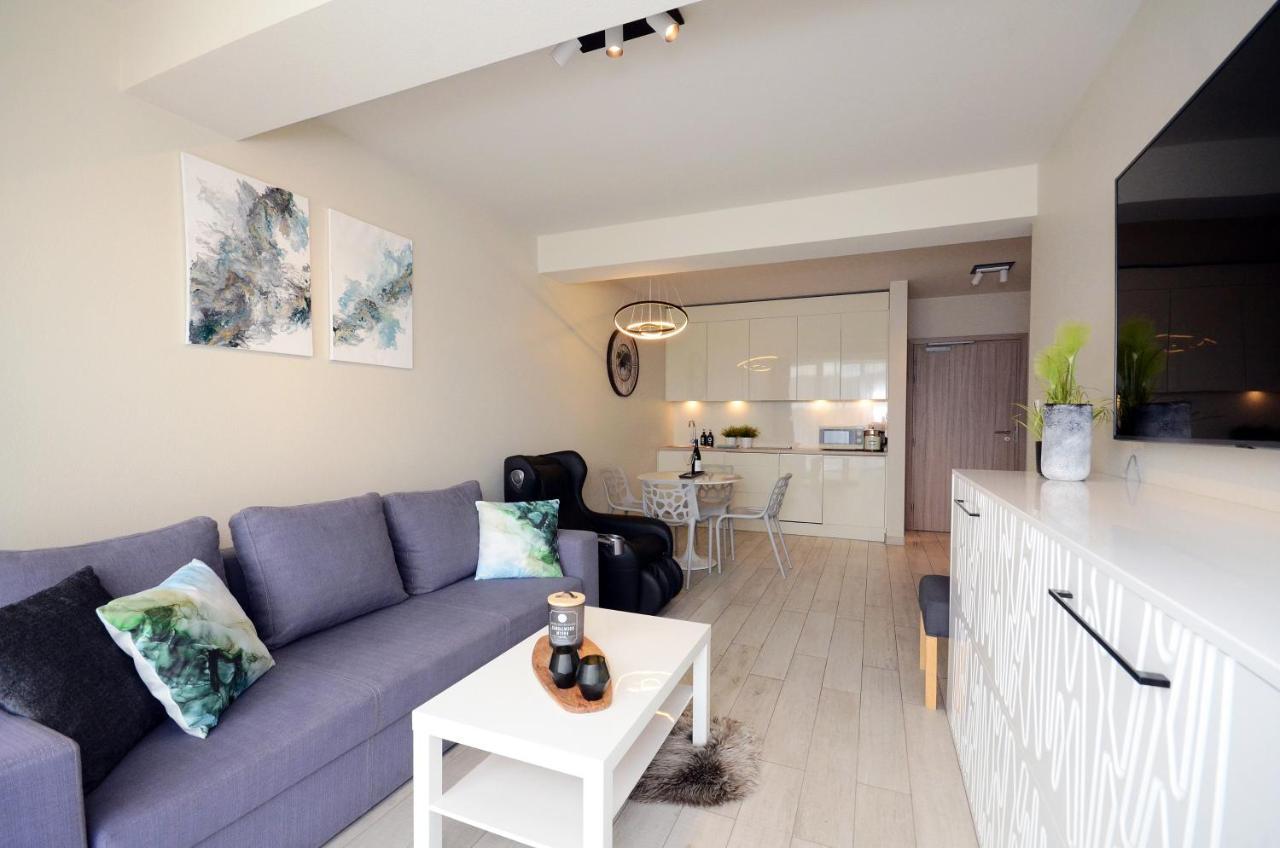 Apartamenty Biala Sowa Czarna Gora Sienna  Exteriör bild