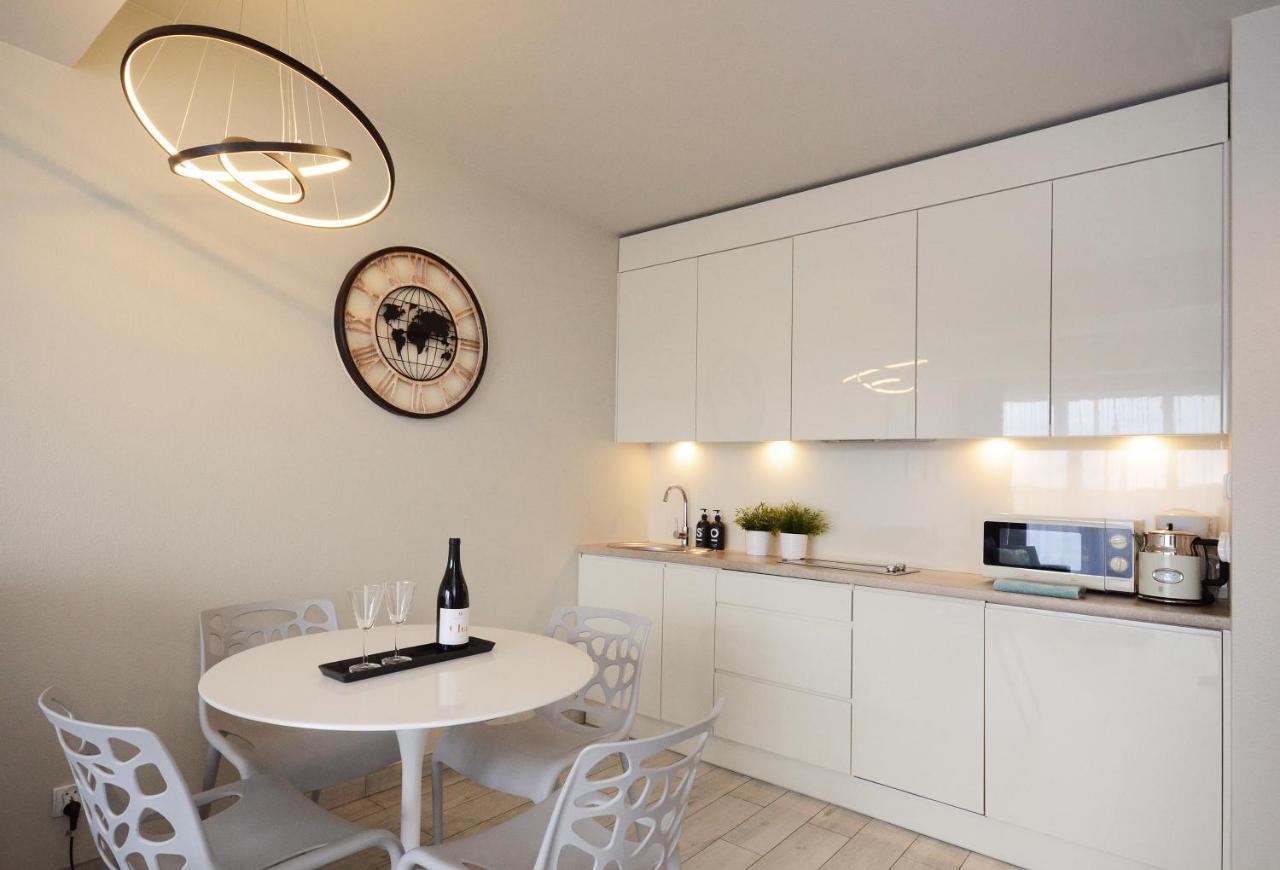 Apartamenty Biala Sowa Czarna Gora Sienna  Exteriör bild