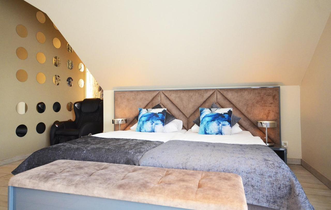 Apartamenty Biala Sowa Czarna Gora Sienna  Exteriör bild